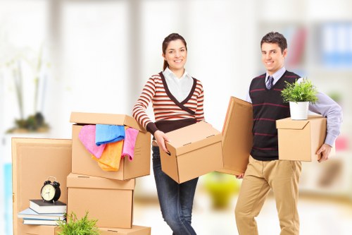 Choosing the right removal company with customer reviews
