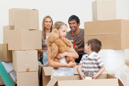 Choosing the right furniture removal service with customer reviews